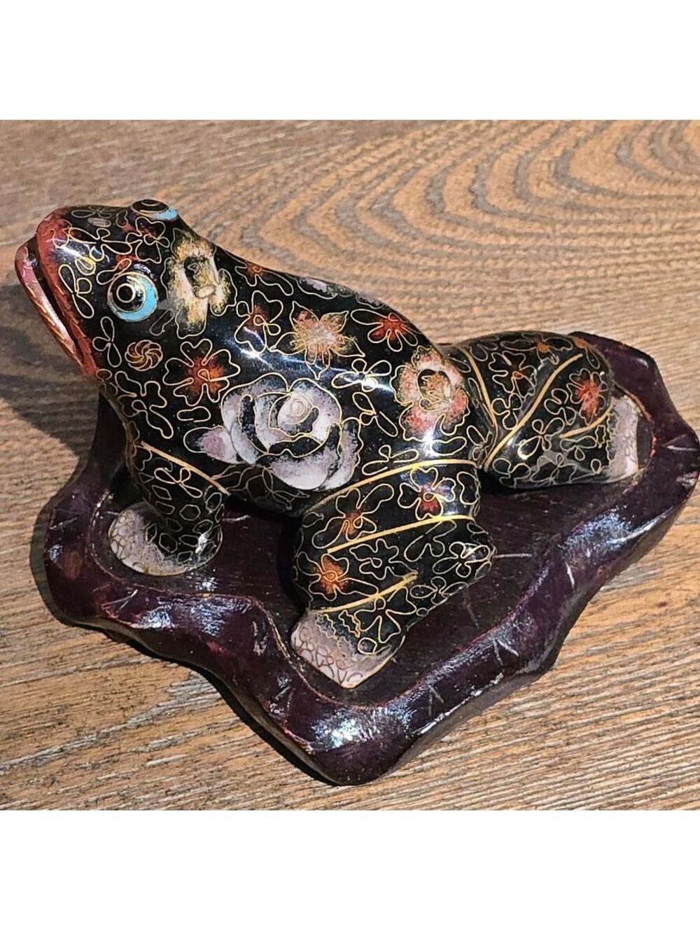 Cloisonne Frog Figurine w Stand